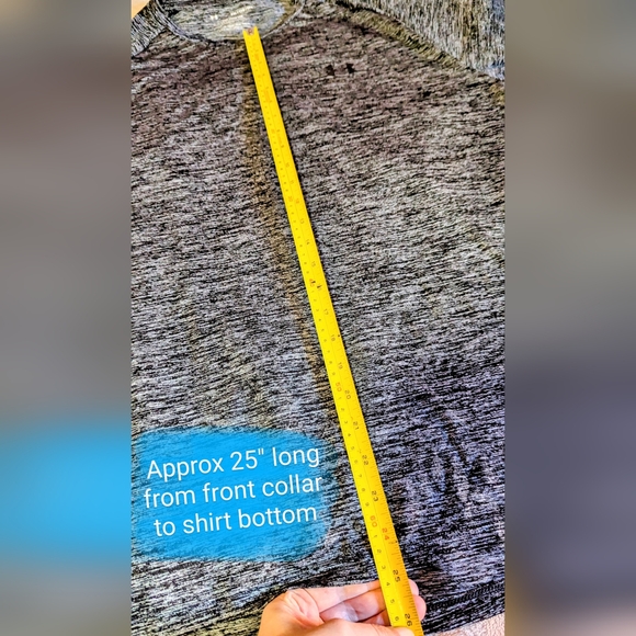 Under Armour Men's Size XXL, EUC Tech Tee Loose fit, heather grey workout shirt - Picture 7 of 14